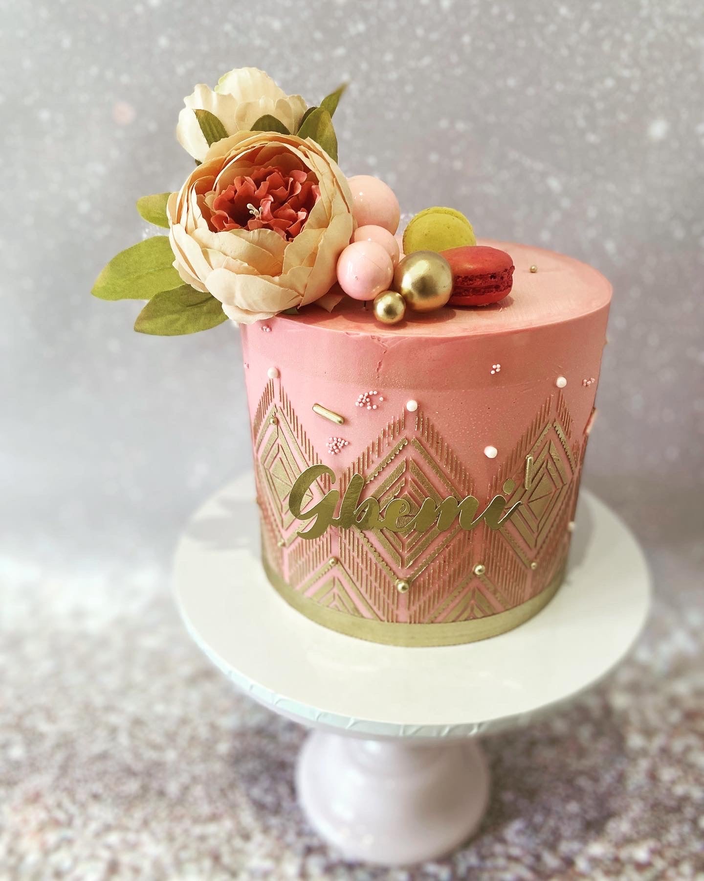 Pink and gold stencil cake
