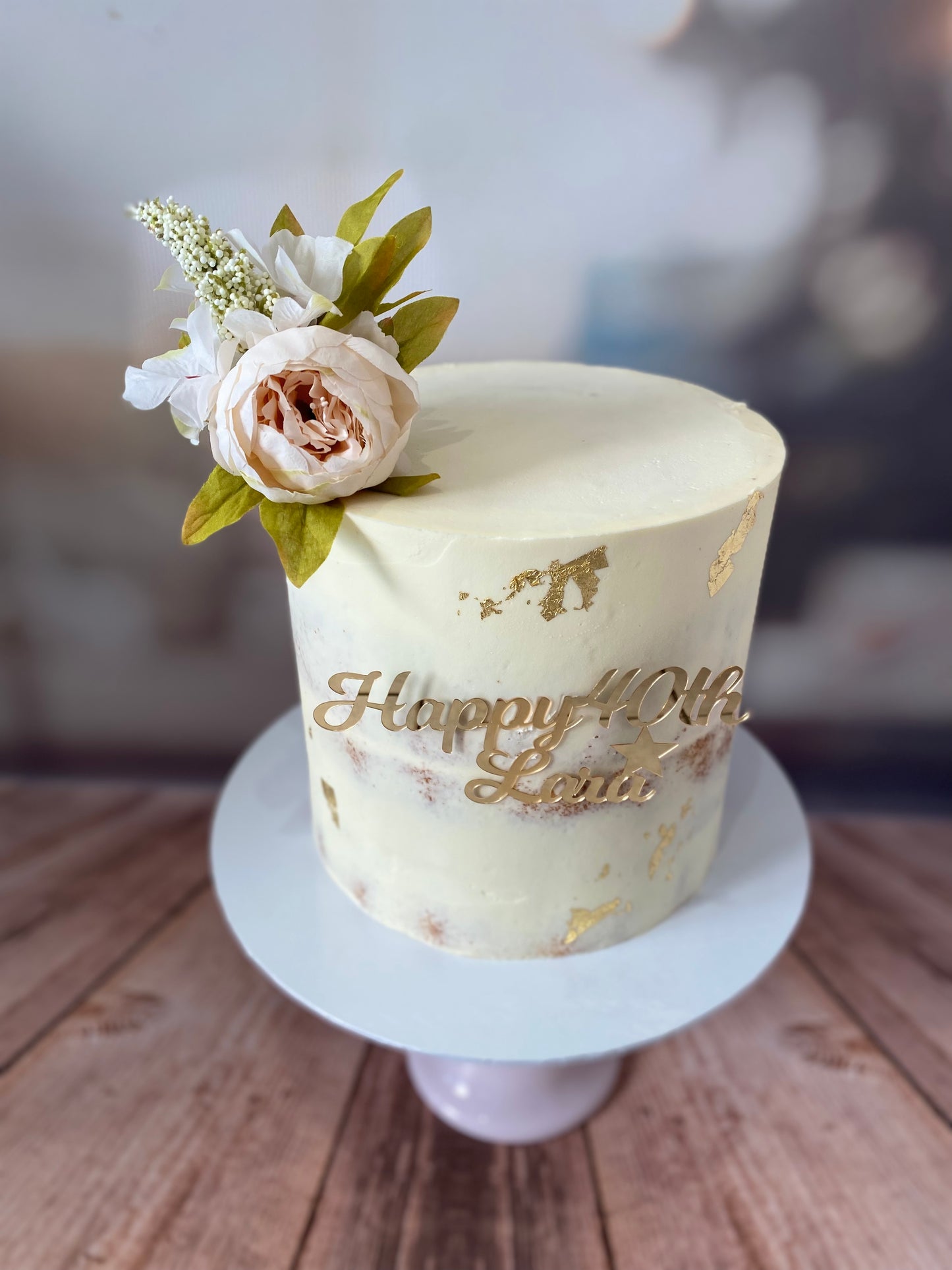 Semi-naked cake with flowers
