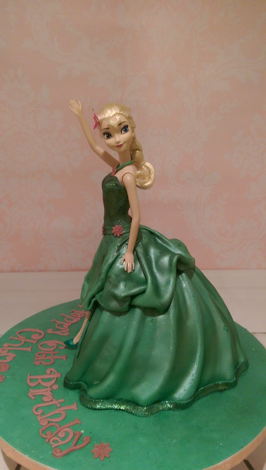 Green Elsa doll cake